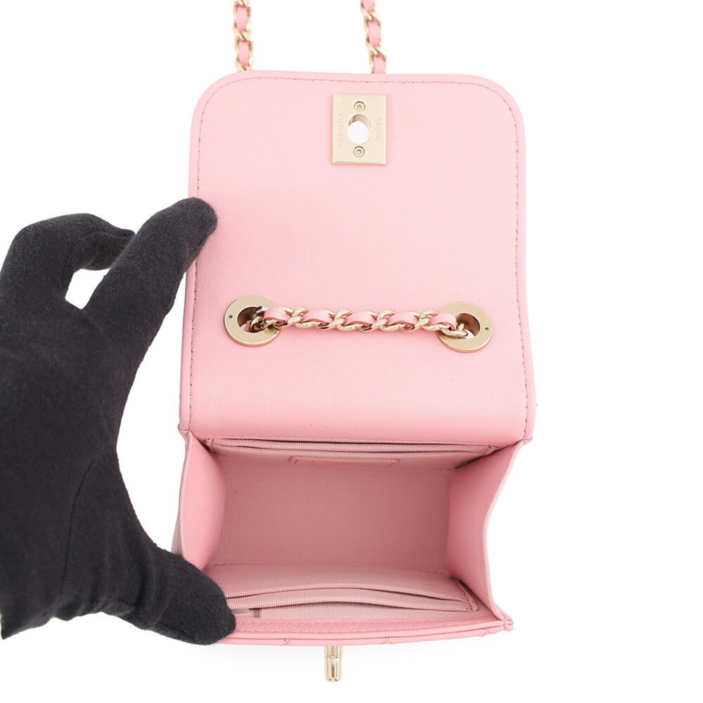 CHANEL Bag - Picture 5 of 16